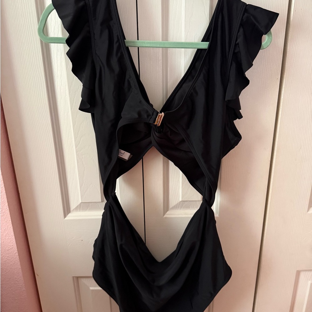 Chic Soul Swimsuit Cut Out One Piece Plus Size Swim - Picture 6 of 7